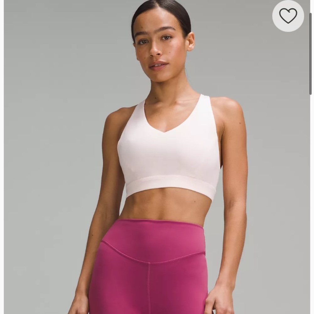 Lululemon Envital Bra
Medium Support, D/DD Cup size 10 NEW without tags